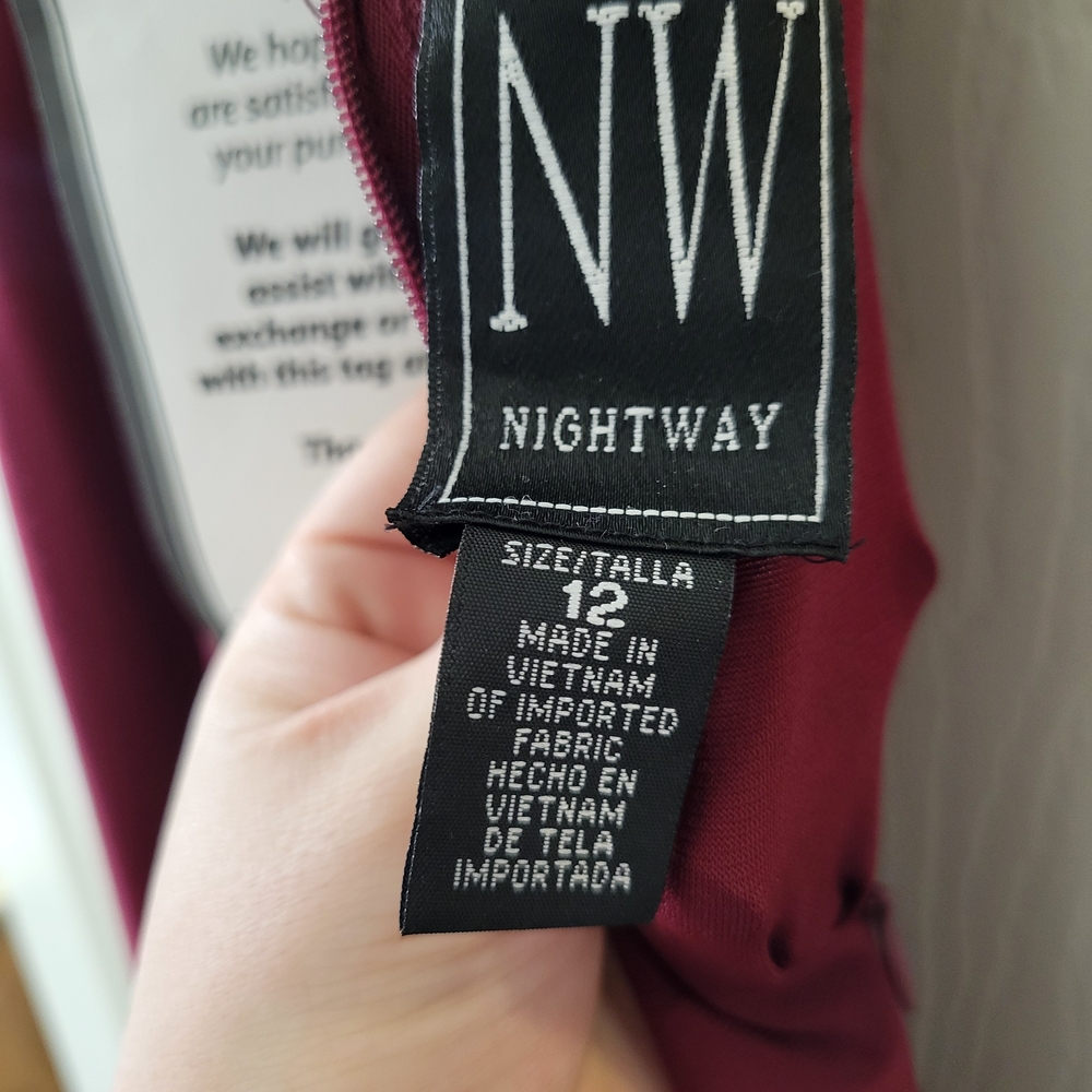 NWT - Nightway Lace Halter Gown - Picture 5 of 5